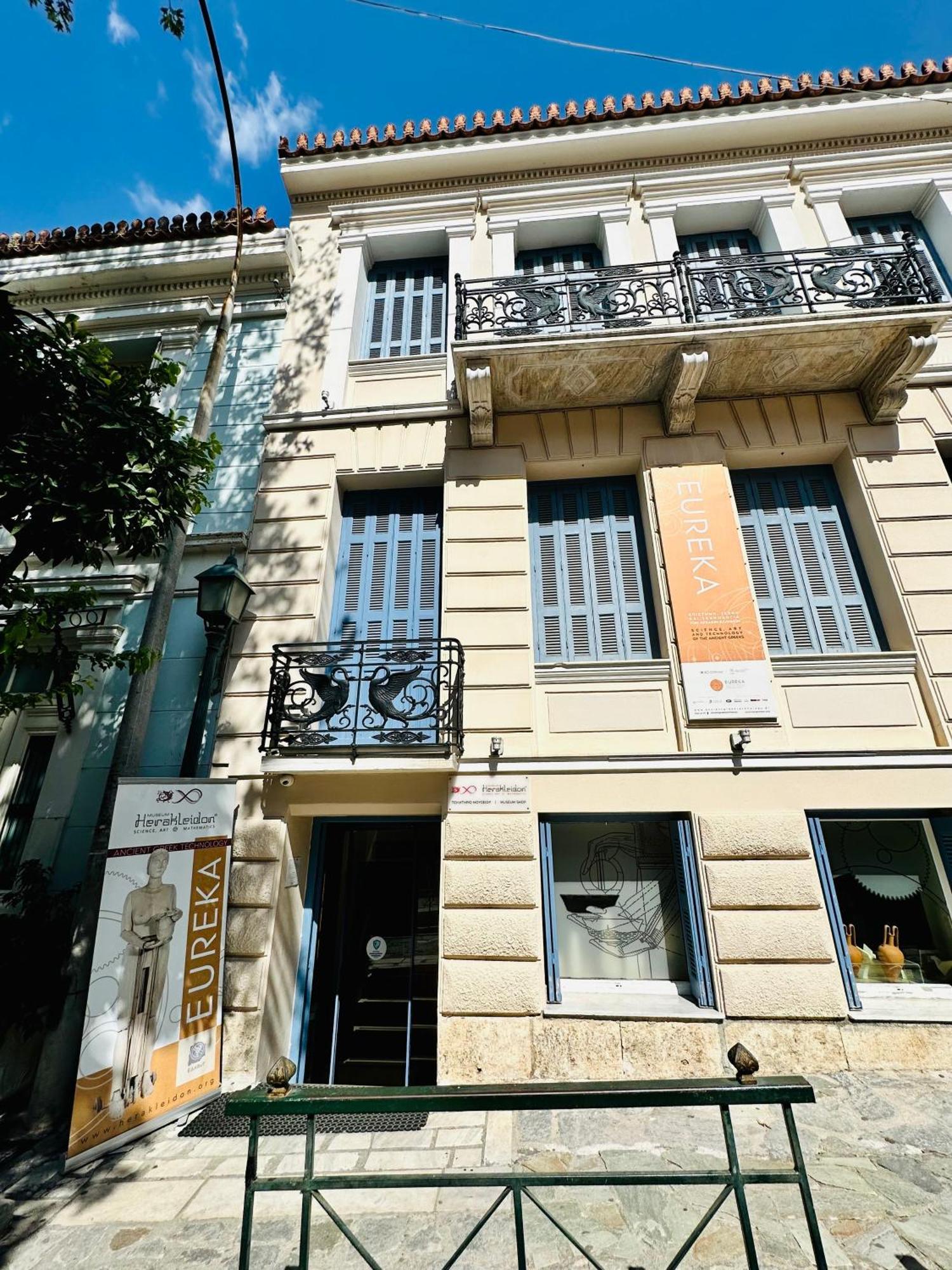 Apartment Yuna Penthouse, 100sqm Private Rooftop Terrasse, Acropolis By Foot Athens