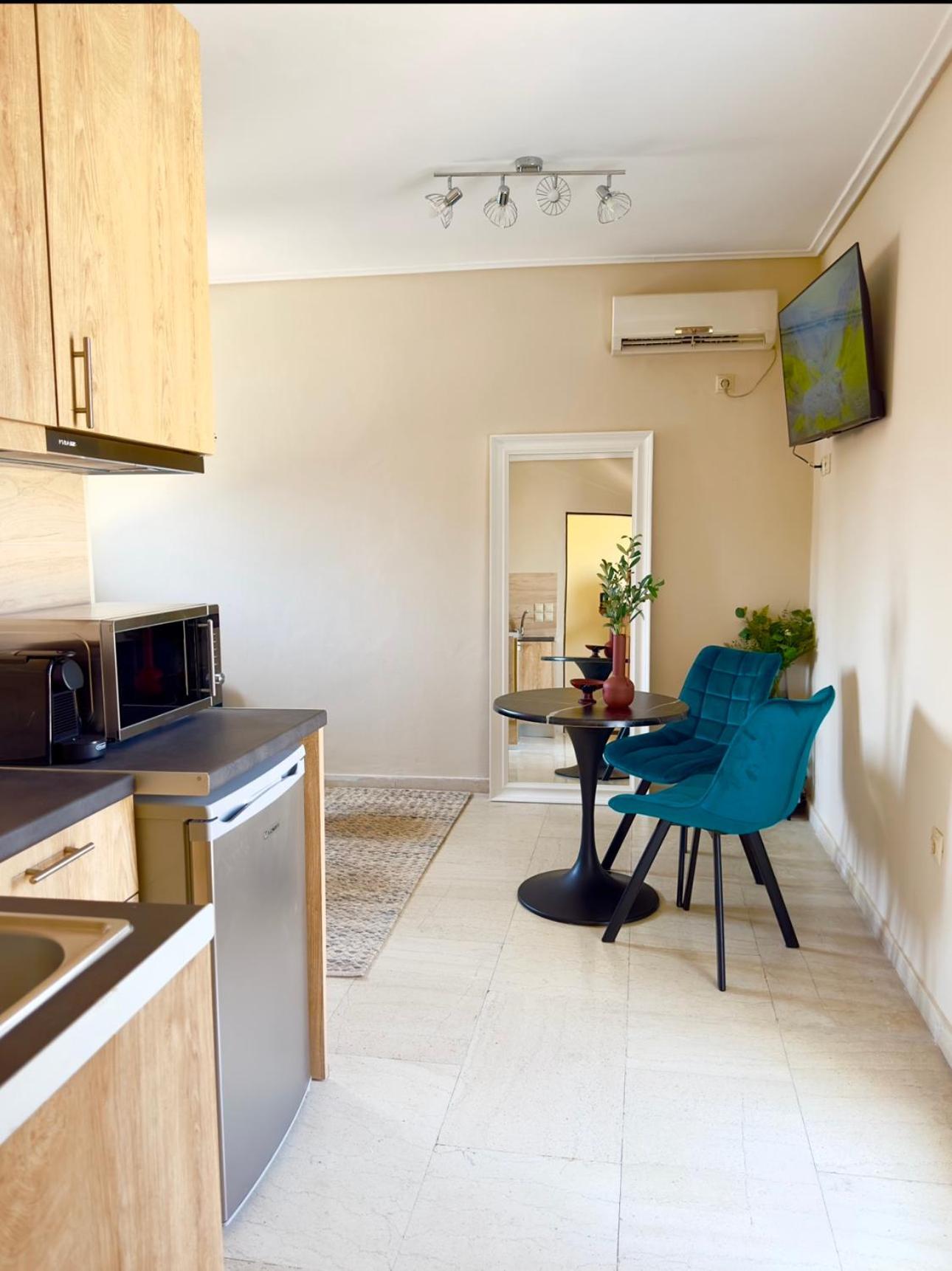 Yuna Penthouse, 100sqm Private Rooftop Terrasse, Acropolis By Foot Athens